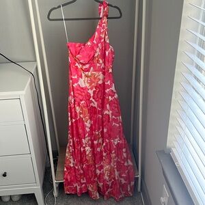 Never worn! Beautiful one shoulder maxi dress